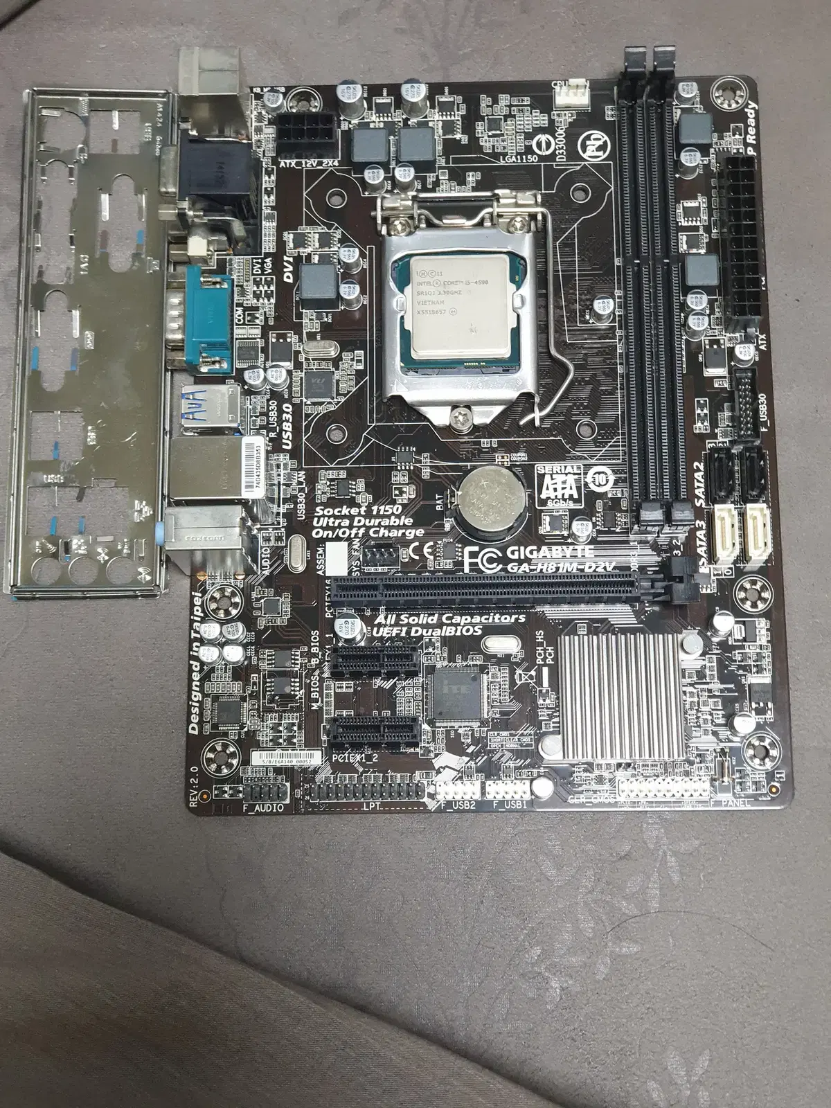 美品】PCケース CPU 見易かっ i5-4590 GA-H81M-D3V-JP